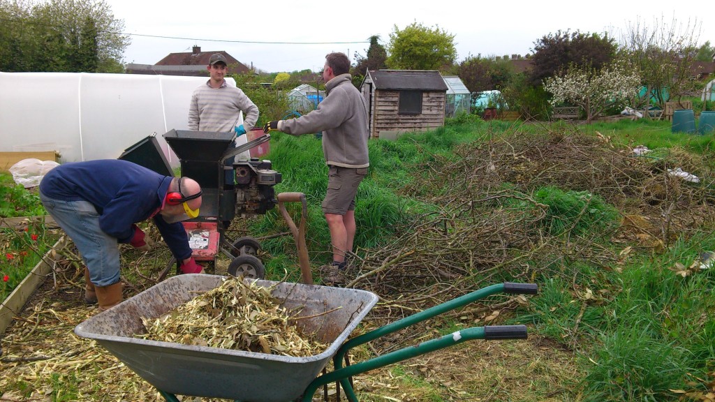 The pile of branches was 5 times bigger when we started! It disappeared into nothing by the time we turned it into chips!